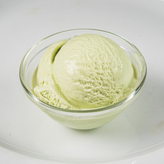 ice cream ball in the bowl