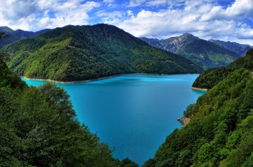 Obraz na płótnie Canvas turquoise lake