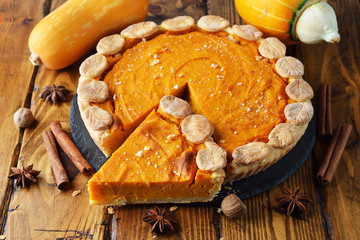 Fototapeta premium Traditional pumpkin pie