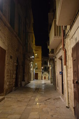 Włoska uliczka wieczorem