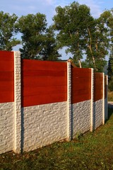 sichtschutz wand aus stein und holz