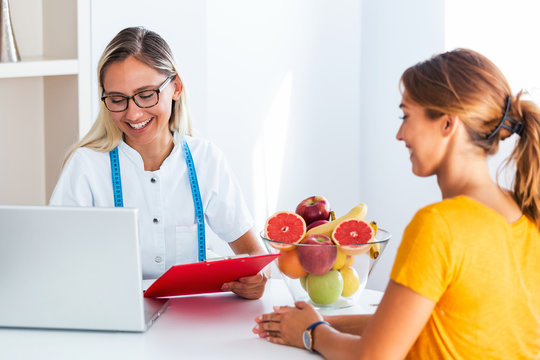 Nutritionist With Patient Images – Browse 6,788 Stock Photos, Vectors, and  Video | Adobe Stock