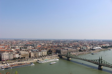 Obraz premium Donau River in Budapest