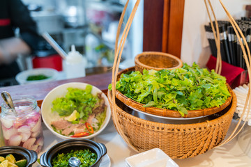 Fresh mixed salad, to eat together with hot noodle soup