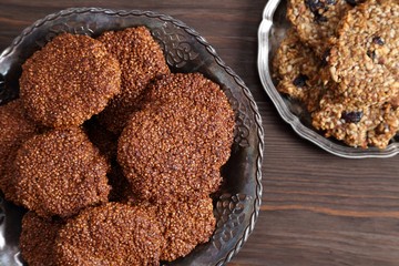 Oatmeal and amaranth cookies.