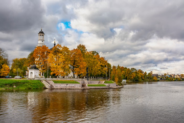 Fototapeta na wymiar Church and monument to Alexander Nevsky at the confluence of the river Izhora in the Neva.