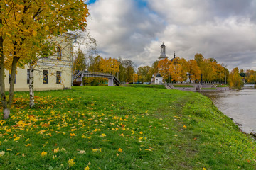 Church and monument to Alexander Nevsky at the confluence of the river Izhora in the Neva.