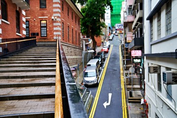 Fototapeta na wymiar 비오는 홍콩 골목길