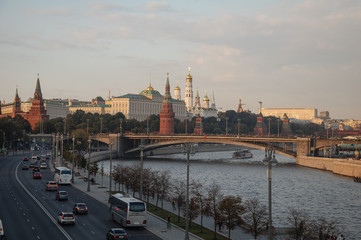 Obraz premium Colorful view of the Moscow river and the Moscow Kremlin