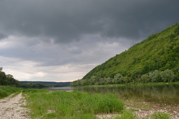 Obraz premium landscape with mountains and clouds