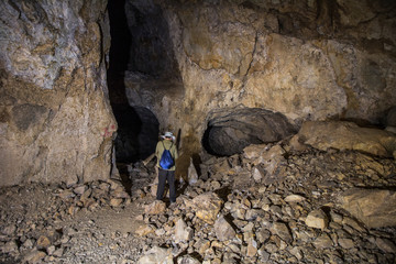 Caverna - Mina de Cuarzo, Cerro La Campana, Chile