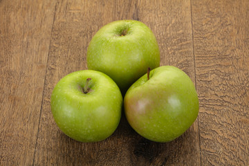 Green ripe apple