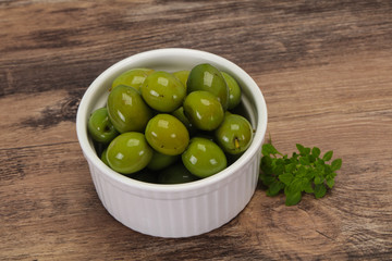 Green Campo Real olives in the bowl