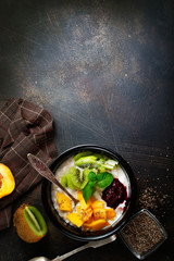 oat flakes with fruit