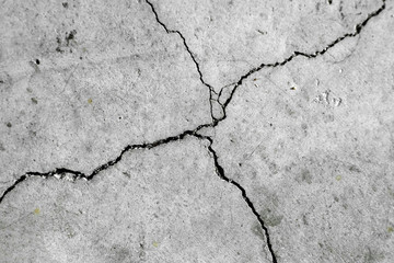 Fototapeta premium Crack on a cement wall