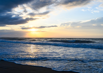 Fototapeta na wymiar Surf City Sunrise