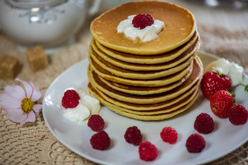 pancakes with berries