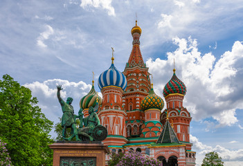 Fototapeta na wymiar St. Basil's Cathedral in Moscow, Russia.