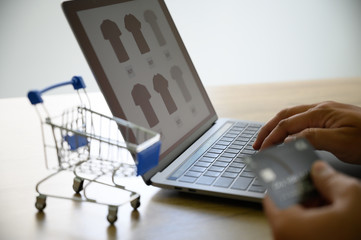 Business people use Technology E-commerce Internet Global Marketing Purchasing Plan and Bank Ecommerce Concept.