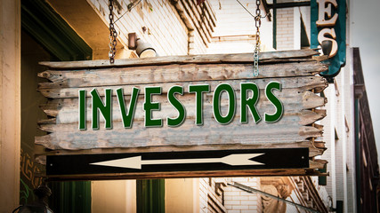 Street Sign to Investors