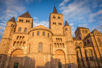 Fototapeta premium Trier Cathedral