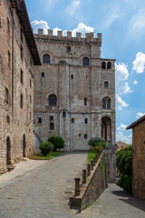Fototapeta na wymiar Road to Palazzo dei Consoli in Gubbio, Italy.