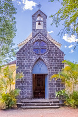 Fototapeta na wymiar Chapelle pointue, Saint-Gilles-les-Hauts, île de la Réunion 