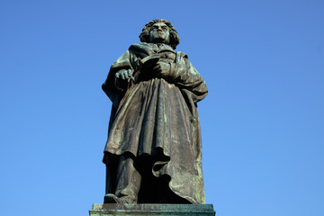 Obraz premium Statue of Ludwig van Beethoven in Bonn