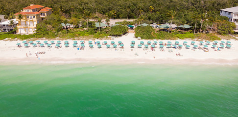 Fototapeta na wymiar A nice beach in Florida from above