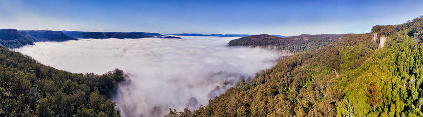 D KV fog cloud lake high pan