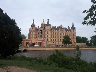 Fototapeta premium Castillo de Schwerin en Alemania