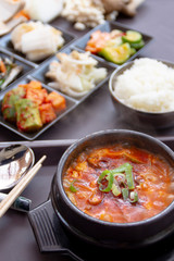 スンドゥブチゲ 韓国料理