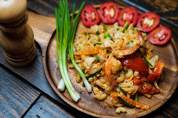 Stir Fried Macaroni with Shrimp