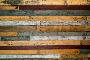 Wood pallet wall