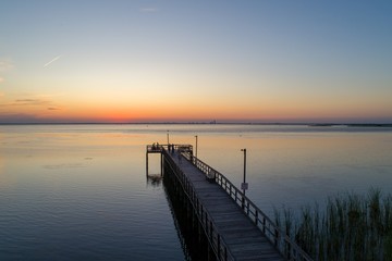 Obraz premium pier at sunset