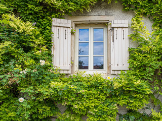Fototapeta na wymiar Window on House in France