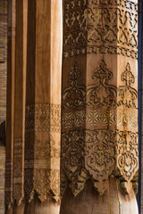 Holzssäule mit Schnitzerei, Khast Imam Moschee, Taschkent, Usbekistan