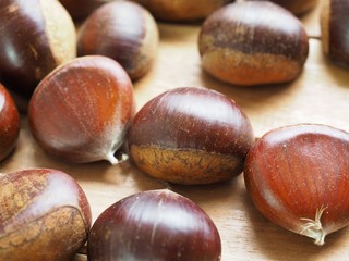 한국의 유기농 가을 밤, 견과류