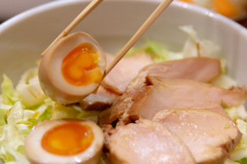 チャーシュー丼