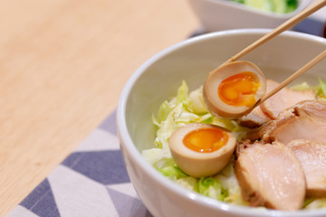 チャーシュー丼