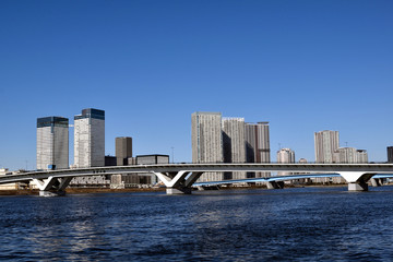 Fototapeta premium 晴海運河と晴海大橋