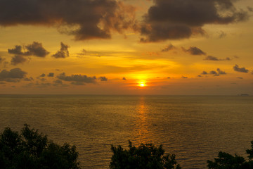 Fototapeta na wymiar Beautiful seascape evening sunset sea and sky horizon.