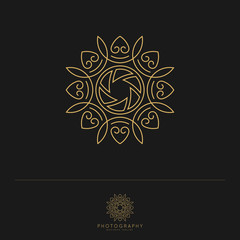 Elegant luxury photography logo design template. Lovely and Classic style. Vector illustration. - Vector