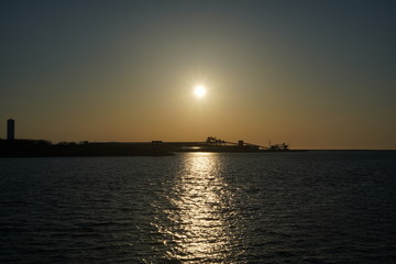 Naklejka premium 夕焼けの漁港