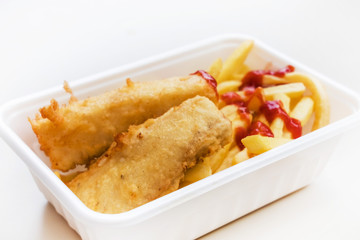 フィッシュ&チップス　British fast food fish and chips