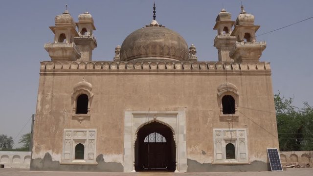 Derawar Abbasi Mosque Breathtaking Picturesque Frontal View next to Nawab Palace on a Sunny Blue Sky Day