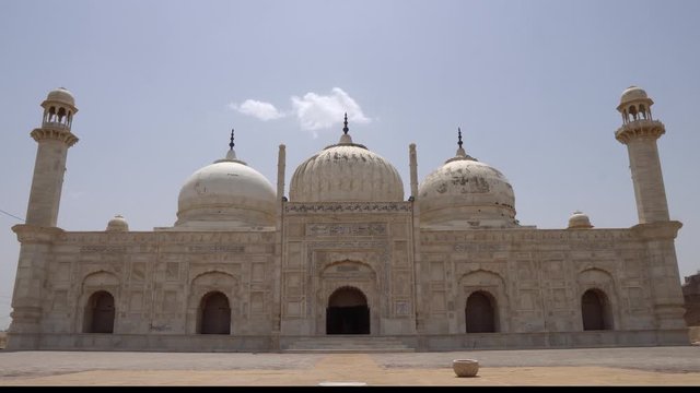 Derawar Abbasi Mosque Breathtaking Picturesque Frontal View next to Nawab Palace on a Sunny Blue Sky Day