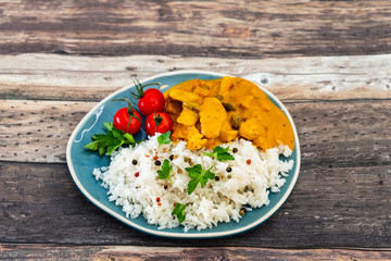 chicken tikka masala and rice basmati
