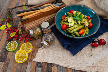 Chicken penne with Pesto sauce