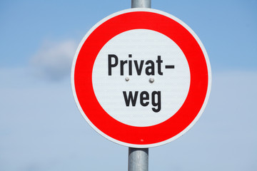 Verkehrsschild Privatweg, Verbot für Fahrzeuge aller Art